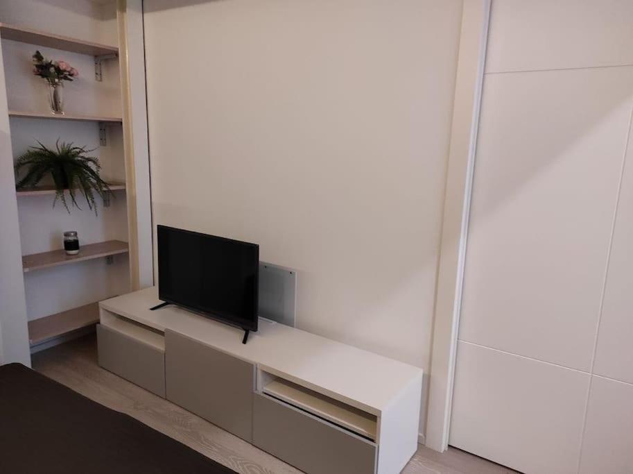 Duomo Porta Venezia Mini Loft Con Wifi E Netflix Apartment Milano Exterior foto